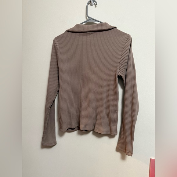 Old Navy Brown Ribbed Button-Down Shirt - Picture 4 of 4